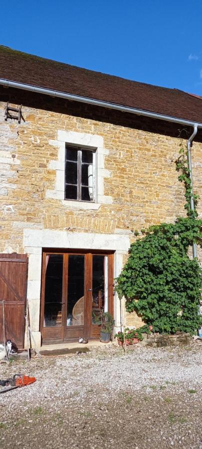 Appartement De Charme Dans Une Maison Isolee Presilly  Buitenkant foto