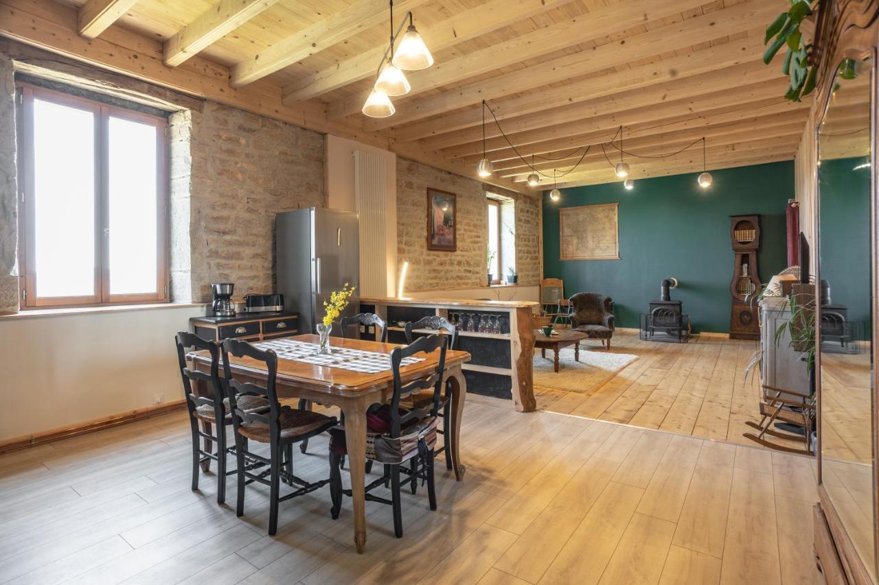Appartement De Charme Dans Une Maison Isolee Presilly  Buitenkant foto